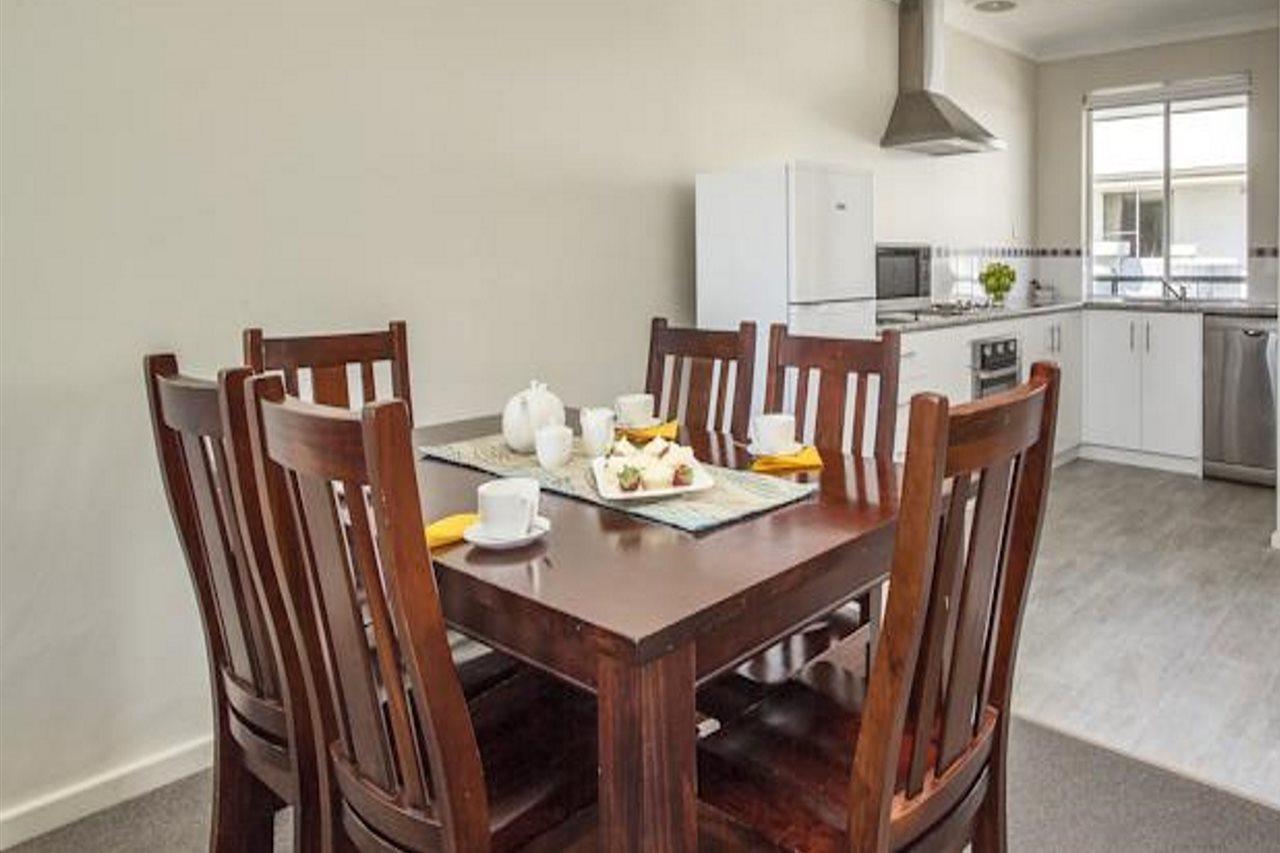 Comfort Apartments South Perth Bagian luar foto