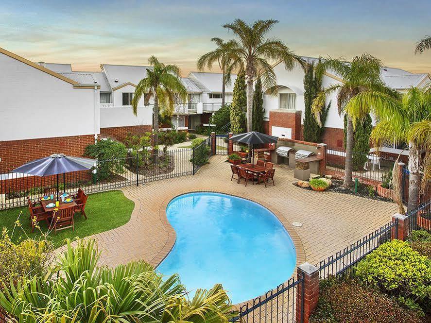 Comfort Apartments South Perth Bagian luar foto